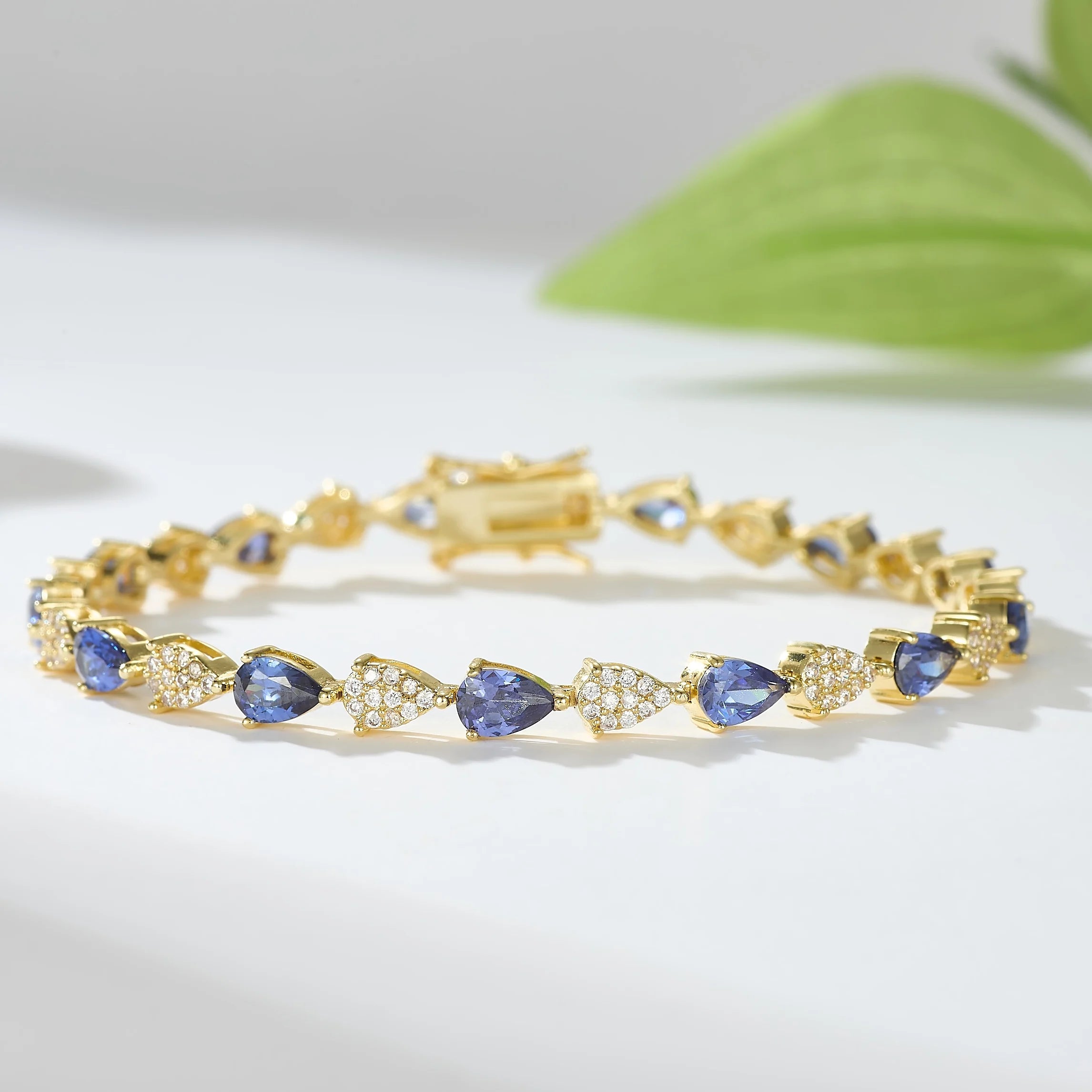 Pulsera Tennis Mujer Baño de Oro 14K – Cadena Link con Zirconias Brillantes