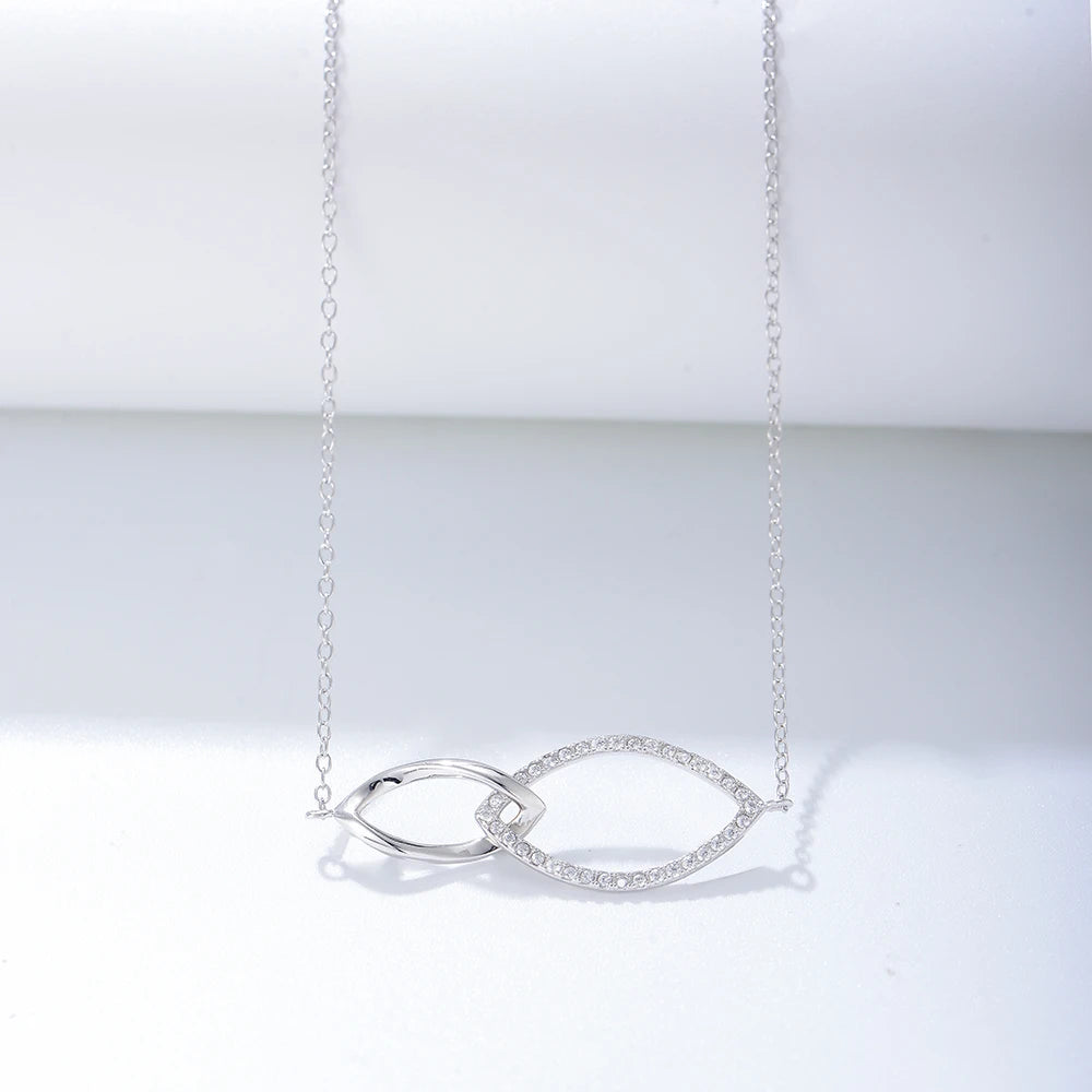 Collar Geométrico con Colgante y Zirconia