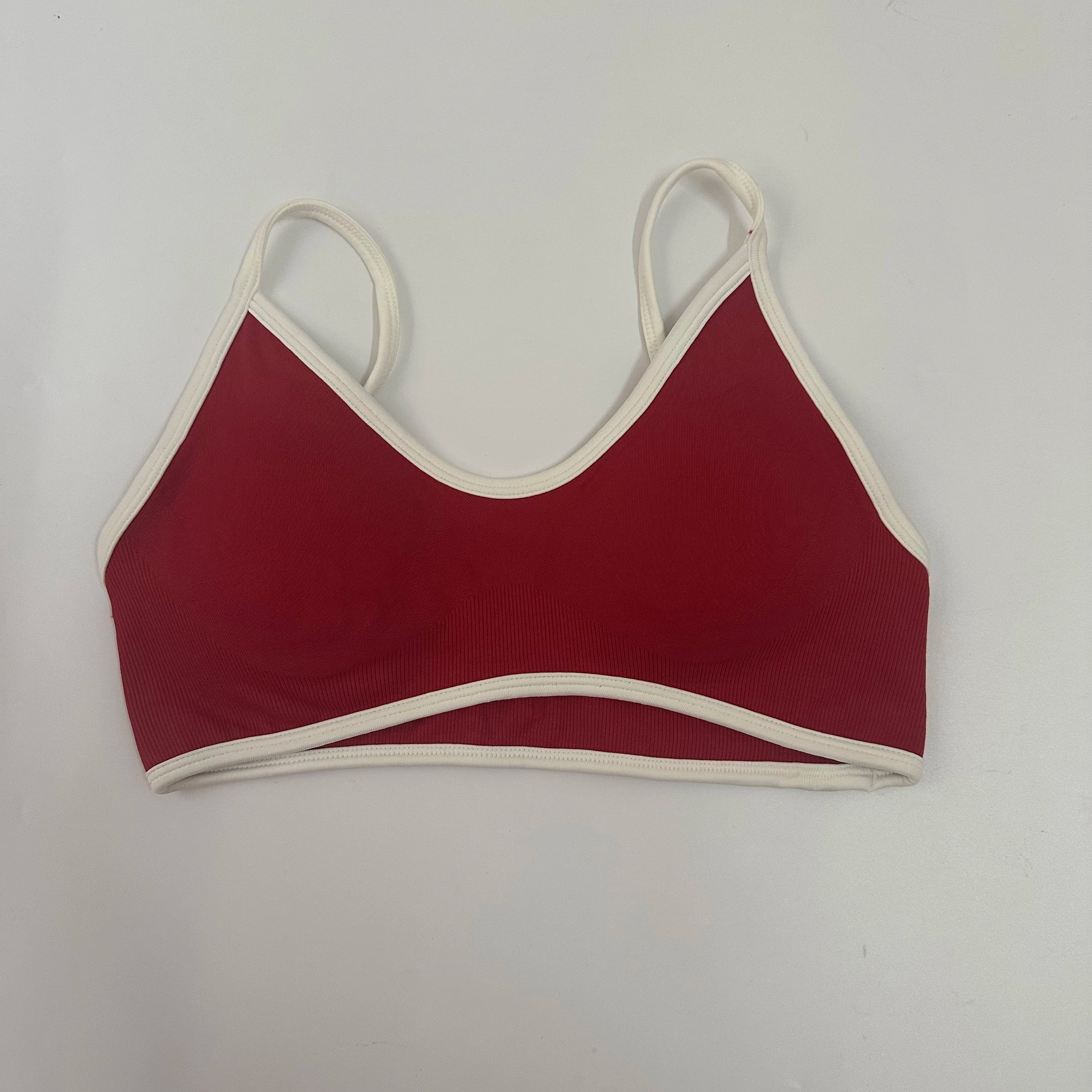 Conjunto Deportivo Seamless Mujer 2 Piezas – Leggings Scrunch + Top Halter