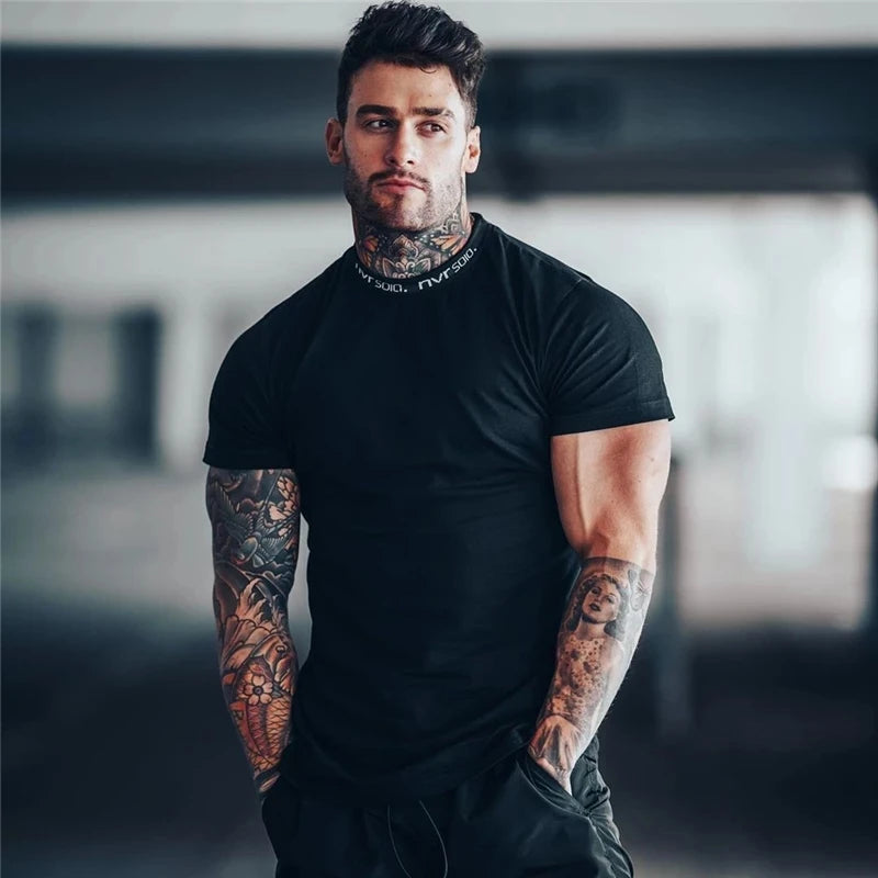 Camiseta Gym Hombre Slim Fit – Comodidad y Estilo Diario