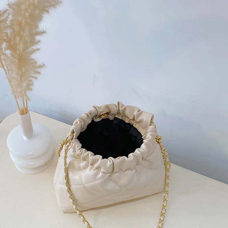 Bolso Tote Mujer Estilo Punk Chic – Grande con Tachuelas | Diseño Luxury