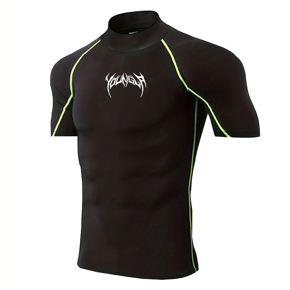 Camiseta Deportiva Hombre Gothic Fit – Ajustada, Cuello Alto y Secado Rápido (S–3XL)