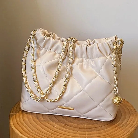 Bolso Tote Mujer Estilo Punk Chic – Grande con Tachuelas | Diseño Luxury