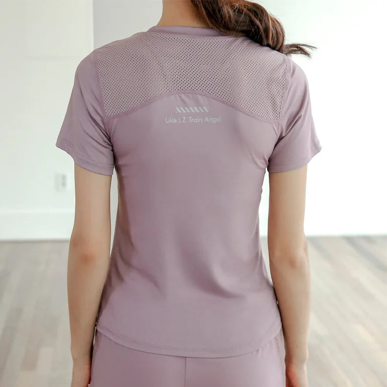 Top Deportivo Mujer GymHUB Manga Corta – Secado Rápido y Slim Fit